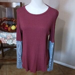 NWT-Buckle's BKE Brand- Burgundy Long Sleeve Top with Striped Sleeves
